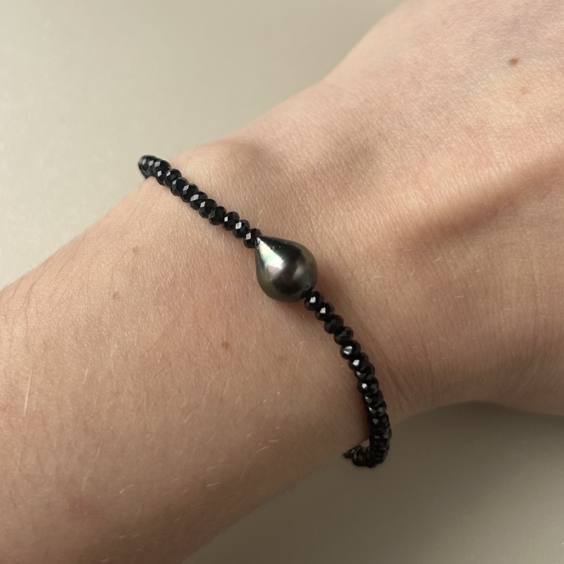 Aroha Po - Bracelet en Argent, Spinelles Noires et Perle de Tahiti Peacock