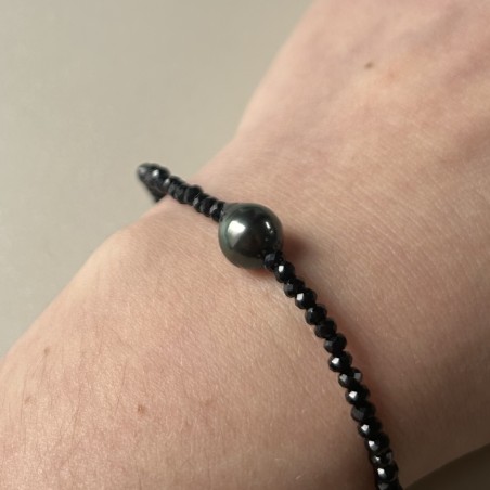 Aroha Po - Bracelet en Argent, Spinelles Noires et Perle de Tahiti Peacock