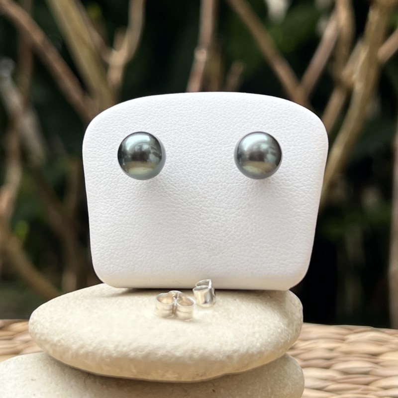 8.37 毫米孔雀色大溪地珍珠耳钉