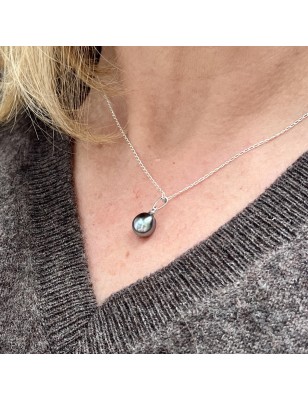 قلادة نسائية بلؤلؤ مستزرع