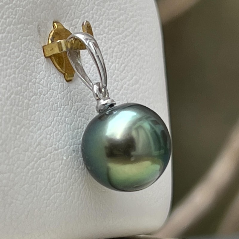 قلادة لؤلؤ تاهيتي بلون أخضر فستقي 9.77 مم