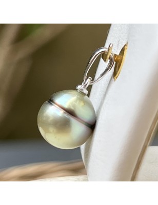 Matira Emerald - 18 Carat Gold Pendant Tahitian Pearl 9.70mm