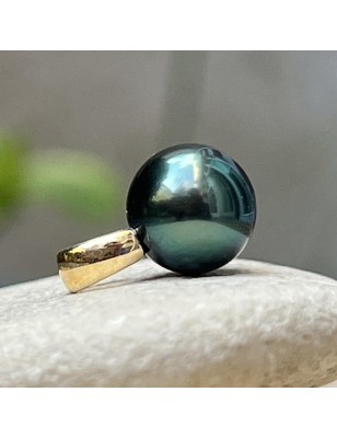 Tahitian Pearl Earrings