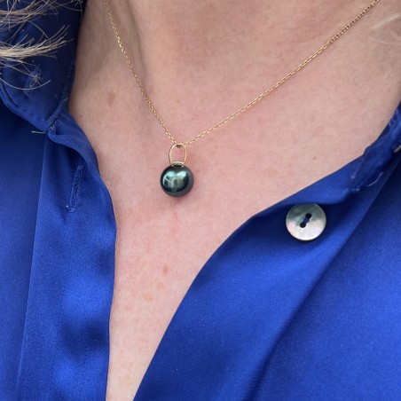 Mataroa - 18 Carat Gold Pendant Overseas Tahitian Pearl 9.60mm