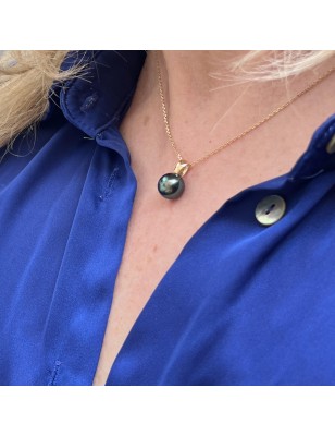 Tahitian Pearl Earrings