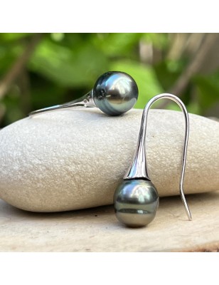 養殖真珠のピアス