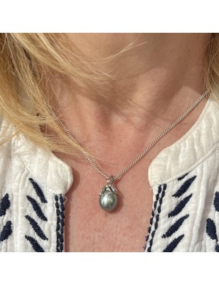 Moana Iti - Octopus Pendant 18 Carat White Gold - Tahitian Lagoon Pearl