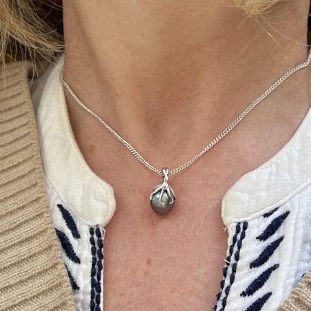 Moana Iti – 18K白金章鱼吊坠 – 大溪地蓝粉色珍珠