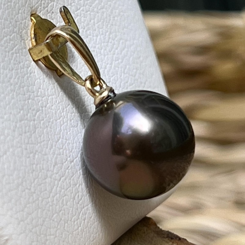 Aura – Colgante Oro 18 Quilates Perla de Tahití Aubergine 11.03mm