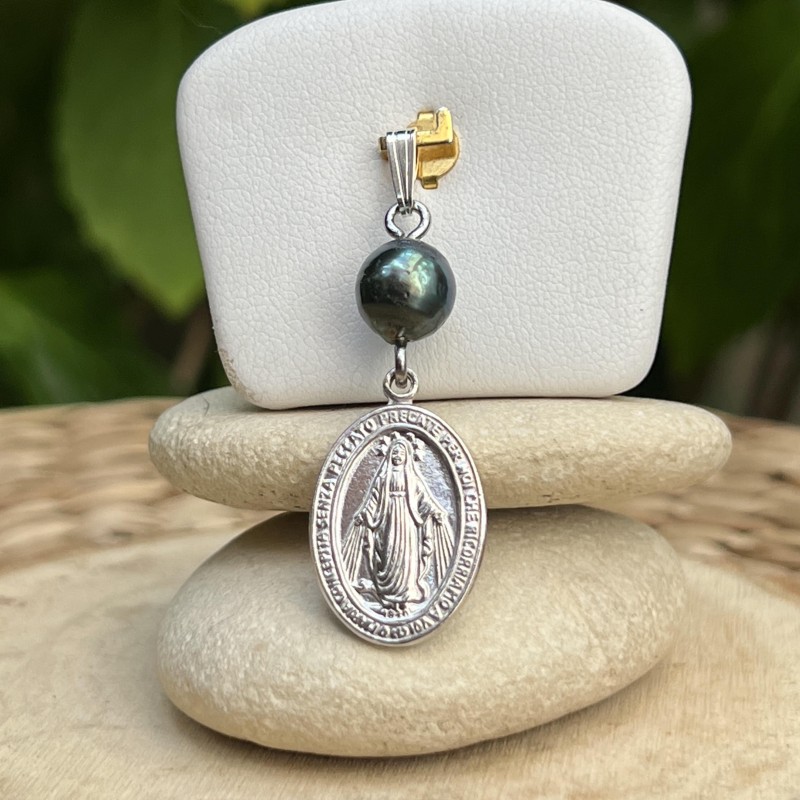 Pendentif Argent Rhodié Vierge Miraculeuse et Perle de Tahiti Pendentif Argent Rhodié Vierge Miraculeuse et Perle de Tahiti