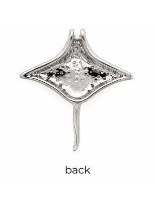 Manta Ray Pendant
Gold Manta Ray Pendant